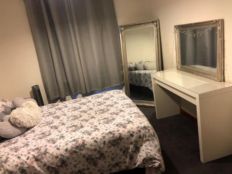 Nevis Apartment Located In Fort William Centre מראה חיצוני תמונה
